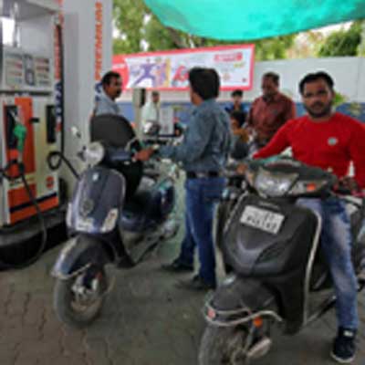पेट्रोल-डीजल के दाम फिर बढ़े, मंबुई में पेट्रोल 86.91 तो दिल्‍ली में 79.51 रुपये प्रति लीटर